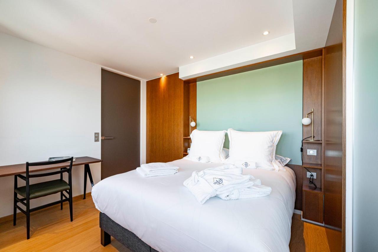 Les Suites 7 Anges - Parking, Vue Cathedrale & Centre Historique แร็งส์ ภายนอก รูปภาพ