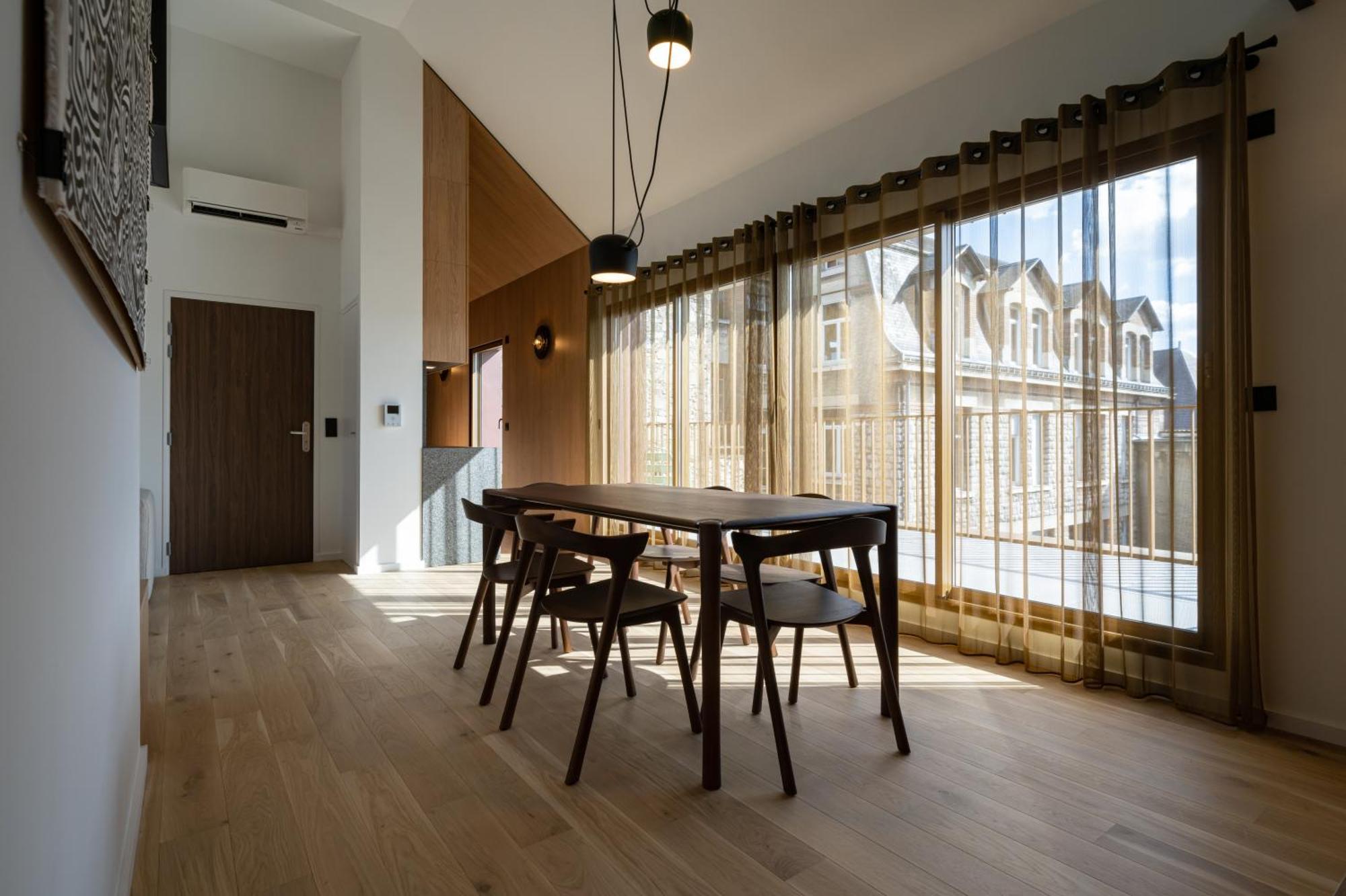 Les Suites 7 Anges - Parking, Vue Cathedrale & Centre Historique แร็งส์ ภายนอก รูปภาพ
