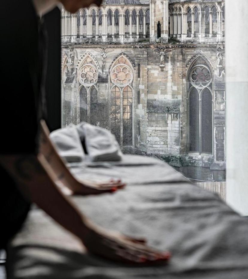 Les Suites 7 Anges - Parking, Vue Cathedrale & Centre Historique แร็งส์ ภายนอก รูปภาพ